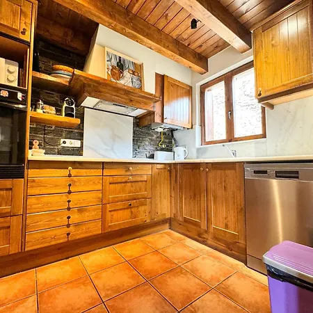シャレー Cal Fontcitrana, Casa De Montana リヴィア