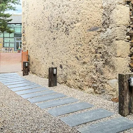 Cal Fontcitrana, Casa De Montana Feriehus