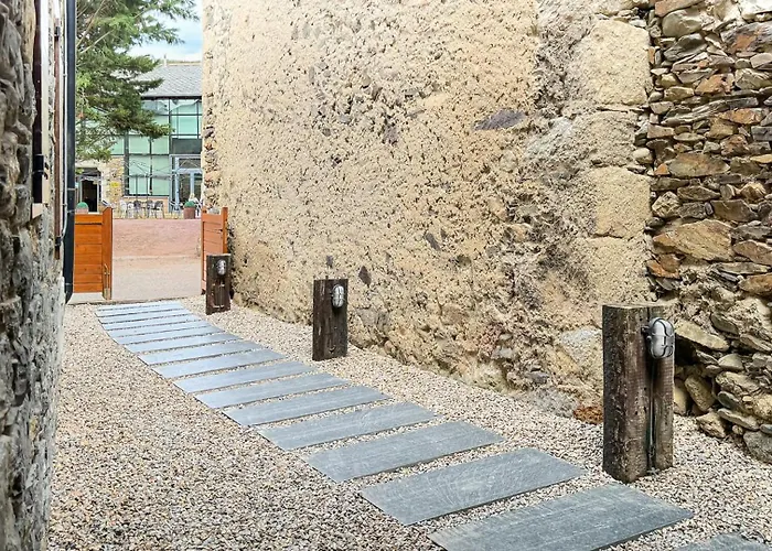 Cal Fontcitrana, Casa De Montana * Llivia